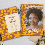 Retro Groovy Bloem Fotosjabloon Dertig Verjaardag Kaart<br><div class="desc">Dit groovy bloemkrachtontwerp is gemaakt met behulp van mijn hand gesneden stempel afbeeldingen die ik veranderde in een leuk bloemenpatroon leuke tinten mosterdgeel en bruin voor een echt retro vibe!</div>