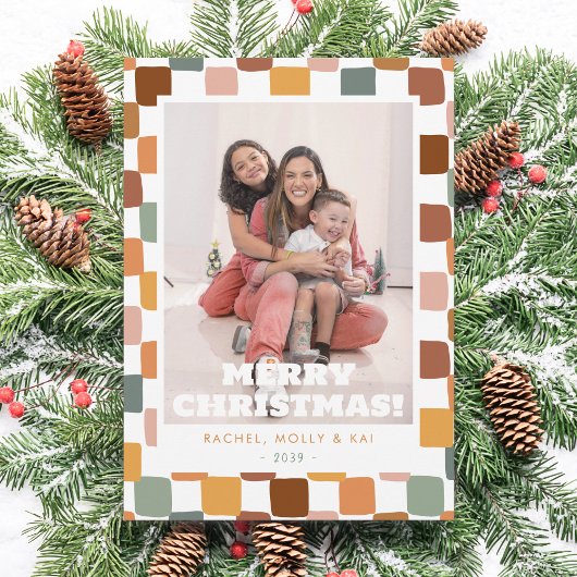 Retro Groovy Checkered Family Photo Fun Christmas Feestdagenkaart