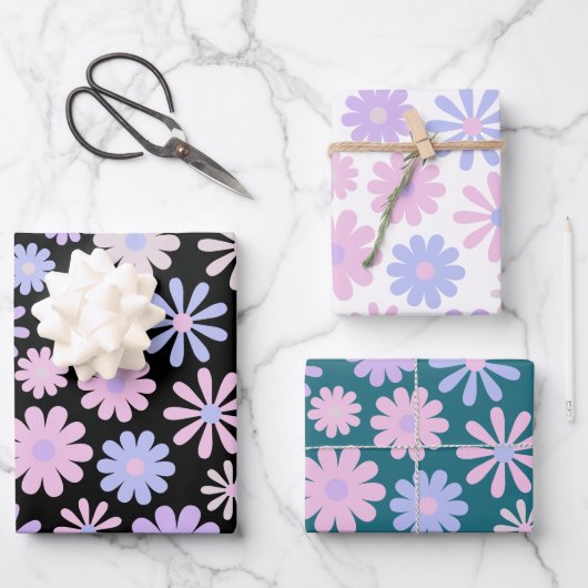 Retro Groovy Daisies Zacht Roze Blauw Paarse Inpakpapier Vel (Voorkant)
