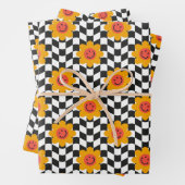 Retro Groovy Daisy Flower Aesthetic Checkered Inpakpapier Vel (In situ)