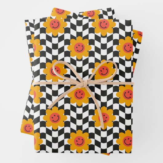 Retro Groovy Daisy Flower Aesthetic Checkered Inpakpapier Vel (In situ)