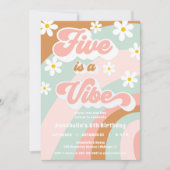 Retro Groovy FIVE is een vibe 5e verjaardagsfeest Kaart (Voorkant)