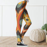Retro Groovy Geometrische Oranje Bloemen Leggings<br><div class="desc">Leggings versierd retro patroon.</div>