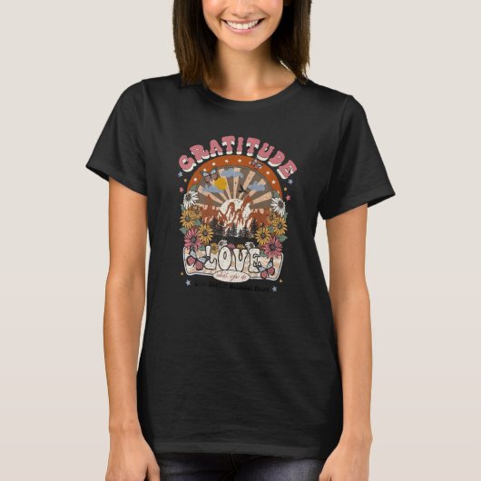 Retro Groovy Gratitude Love Outdoor Adventure Wild T-shirt (Voorkant)