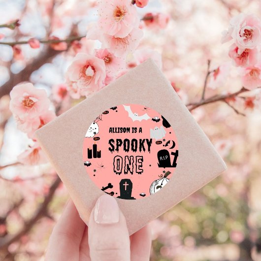 Retro Groovy Halloween spooky een eerste verjaarda Ronde Sticker