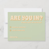 Retro Groovy Kleurrijke Wavy Boho Bruiloft RSVP Kaartje (Voorkant)