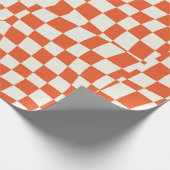 Retro Groovy Leuke oranje golvende geruit Cadeaupapier (Hoek)