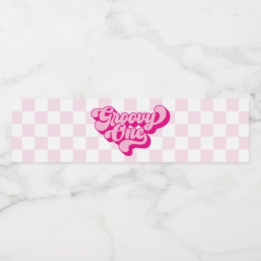 Retro Groovy One Roze en Witte Check Waterfles Etiket (Enkel label)