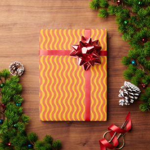 Retro Groovy Oranje Gele Wavy Stripe Cadeaupapier
