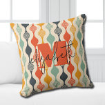 Retro Groovy Patroon Kussen<br><div class="desc">Uw monogram en voornaam markeren een retro mod cirkelpatroon in een groovy kleurenpalet, dit gooi kussen is leuk voor u, uw kinderen, college slaapzalen of geven als cadeau. (U kunt het monogram en de voornaam verwijderen en de personalisatie leeg laten.)</div>