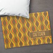 Retro Groovy patroon - Monogram - Olijf Kussensloop