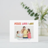Retro Groovy Peace Love Joy Typografie Foto Feestdagenkaart (Staand voorkant)