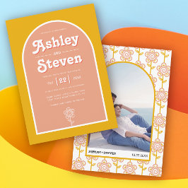 Retro groovy perzik en gele 70s geïnspireerde brui kaart