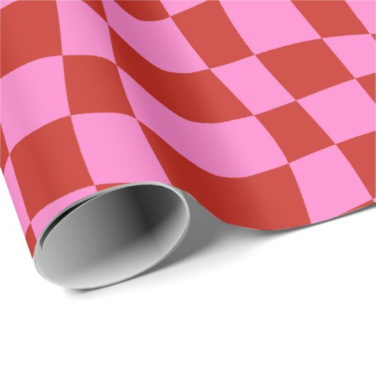 Retro groovy schattig roze en rood golvend geruit cadeaupapier (Rol Hoek)