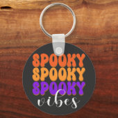Retro Groovy Spooky Vibes Halloween Sleutelhanger (Voorkant)