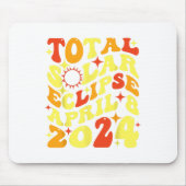 Retro Groovy Totale Zonsverduistering April 08 202 Muismat (Voorkant)