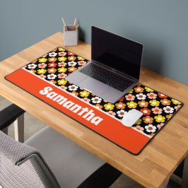 Retro Herfst Herfstbloemen Patroon Zwart Bureaumat