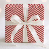 Retro Herringbone Chevrons Pattern in Red Cadeaupapier