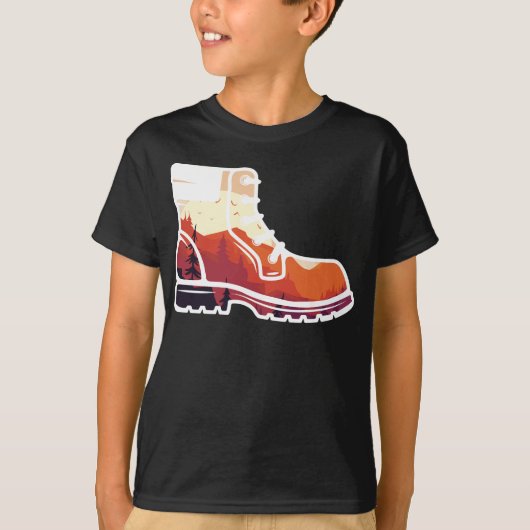 Retro Hiking Shoe Landscape - Wilderness Sunset T-shirt (Voorkant)