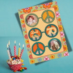 Retro Hippie Baby Boomer Foto Uitnodiging Verjaard<br><div class="desc">Bezoek de gloriedagen van de jaren zestig van de jaren zeventig opnieuw met deze kleurrijke bloem power hippy verjaardagsfeestuitnodiging. De Peace Sign zonnebril biedt twee ronde fotosjablonen te midden van kleurrijke "mod" bloemetjes in de geliefde kleuren van de jaren zeventig. Het hoeft geen mijlpaal te zijn of zelfs voor een...</div>