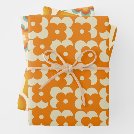 Retro Hippie Groovy Seventies Floral & Rainbow 60s Inpakpapier Vel (In situ)