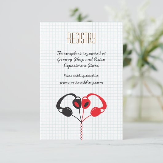 Retro Hoofdtelefoon Hart Muziek Trouwen Rood en Zw Informatiekaartje (Staand voorkant)