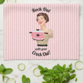 Retro Houseechtgenote is klaar met je Crock Out Theedoek (Gevouwen)