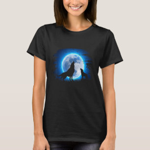Retro Huilende Wolf Onder Een Maanverlichte Hemel T-shirt