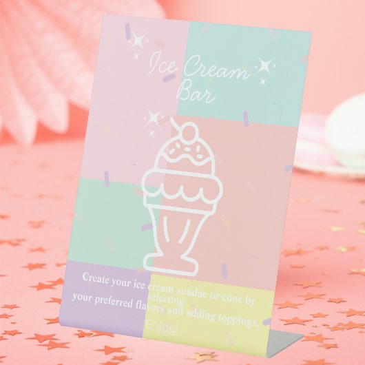 retro-ijsbar reclamebord met voetstuk