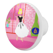 Retro in de roze knop (Rechts)