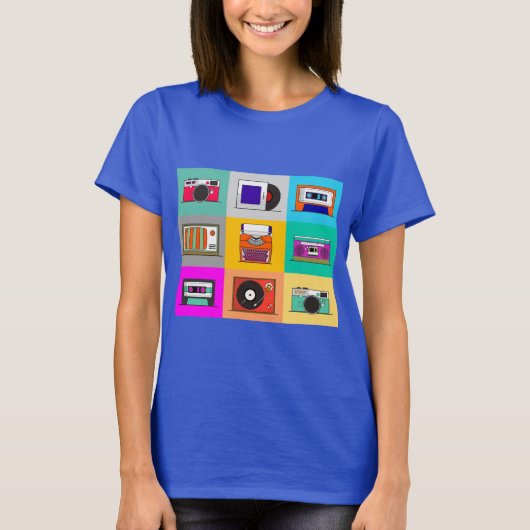 Retro Items Shirt – stijl grafisch T-shirt (Voorkant)