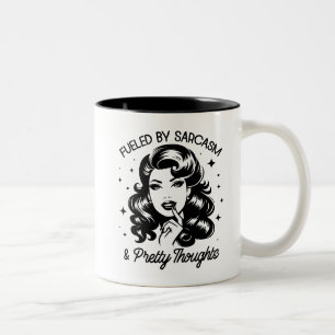 Retro jaren 1950 Glam Girl Funny Sarcastic Quote Tweekleurige Koffiemok