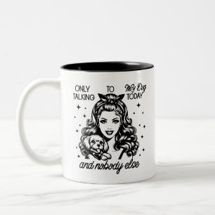 Retro jaren 1950 Glam Girl Funny Sarcastic Quote Tweekleurige Koffiemok