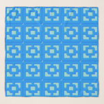 Retro Jet Set Blue Trellis Chiffon Scarf Sjaal<br><div class="desc">Voeg een vleugje mid-century moderne Palm Springs overal waar je gaat toe met deze Retro Jet Set Blue Trellis chiffon sjaal met patroon. Het werd geïnspireerd door  betonnen briesblokken. De gedeconstrueerde versie van de architectuur uit de jaren '50 geeft een direct designgevoel aan het dagelijks leven.</div>