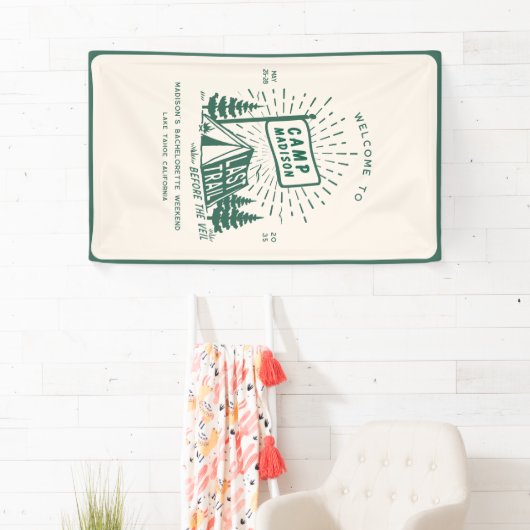 Retro Kamp Bachelorette Meisjes Camping Weekend Spandoek (Insitu)