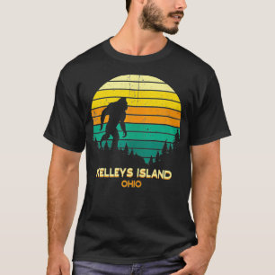 Retro Kelleys Island, Ohio Bigfoot Souvenir T-shirt