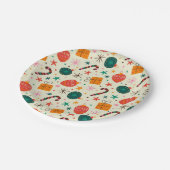 Retro Kerst Ornament en Cadeaupatroon Papieren Bordje (Gekanteld)