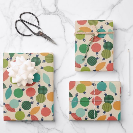 Retro Kerst Ornamenten en Lichten Inpakpapier Vel (Voorkant)