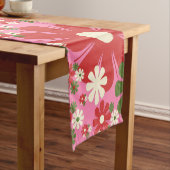 Retro kerstbloemen, 60s, 70s Floral op Roze Korte Tafelloper (Voorbeeld)