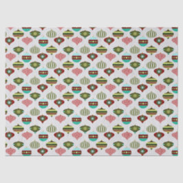 Retro kerstboomversieringen op witte ontkoppeling tissuepapier