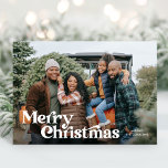 Retro  kerstfotokaart feestdagenkaart<br><div class="desc">Onze Retro  kerstfotokaart voor sieraden is voorzien van een volledige aftapfoto en een retro-gestileerde typebekleding. U kunt de kleur van de backer uitgeven of meer foto's en tekst toevoegen.</div>