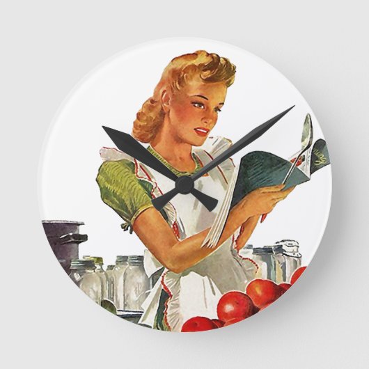 Retro Kitchen Home Canning in Apron Clock  Ronde Klok (Voorkant)