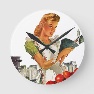 Retro Kitchen Home Canning in Apron Clock  Ronde Klok