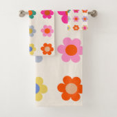 Retro Kleurrijke Floral Preppy Abstract Flowers Bad Handdoek (Insitu)