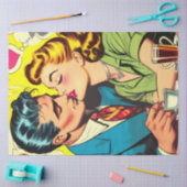 Retro koppel houdt van strips tissuepapier (Craft)