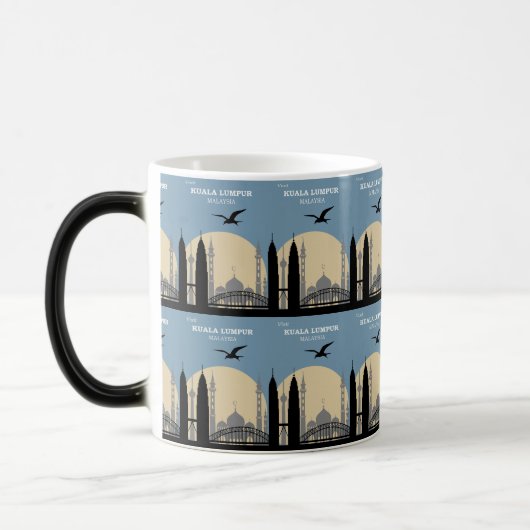 Retro Kuala Lumpur Reizen: City Skyline Magische Mok (Links)