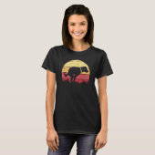 Retro Labrador Sunset Dog Pooping Canine Owner T-shirt (Voorkant volledig)