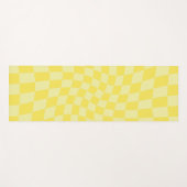 Retro Lemon Yellow Pastel Warped Checkerboard Yogamat (Voorkant (horizontaal))