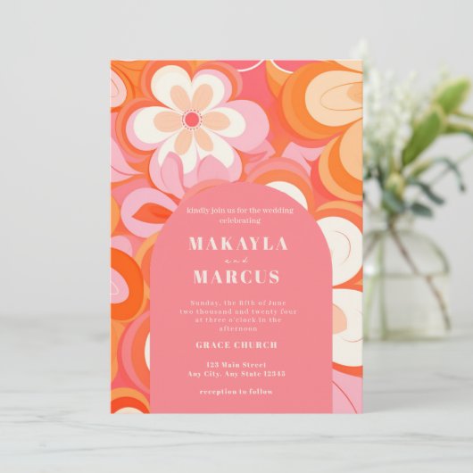 Retro Levendige Roze Boog Bruiloft Uitnodiging (Staand voorkant)