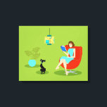 Retro Lezing Vrouw Uitgerekt Canvas Print<br><div class="desc">Deze Retro Reading Woman Stretched Canvas Print heeft een stijl uit de jaren zestig, minimalistische kunst, cartoon tekening van een vrouw die haar prioriteiten op orde heeft. Deze heerlijke boekenwurm is in een echte page-turner gegrift. De vormrijke brunette draagt een aqua jurk en een rode bril, terwijl hij een blauw...</div>